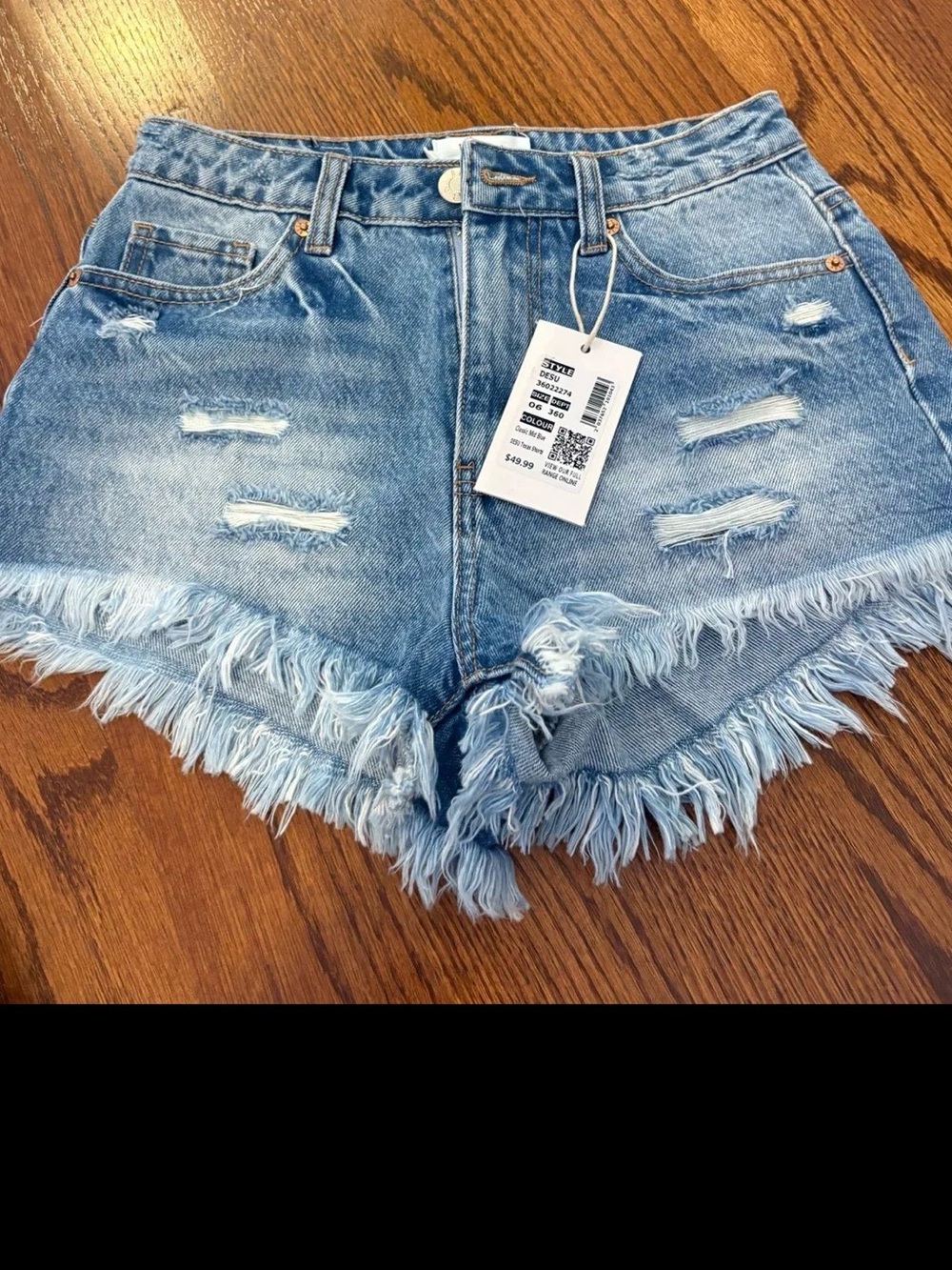 DESU High-Waist Distressed Fringe Hem Denim Shorts - Light Blue